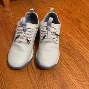 Grey and blue clove shoes for nurses